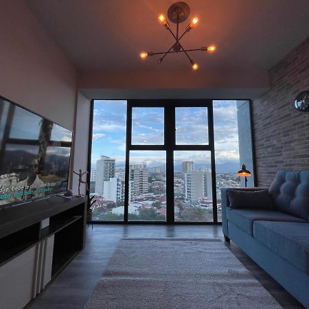 Cosmopolitan Apt 1407, 5 Star Facilities, 15M Sjo Airport, Parking, Pool, Gym San Jose (San Jose) Exterior foto